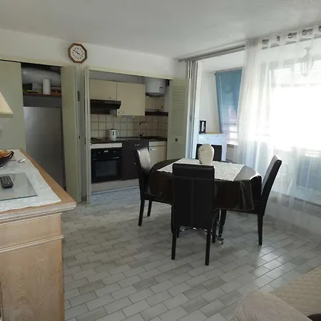 Apartment Bel 2 Pieces Avec Loggia Vitree, Au Calme, Proche Et Commerces, Parking Inclus - Fr-1-328-237 La Grande-Motte